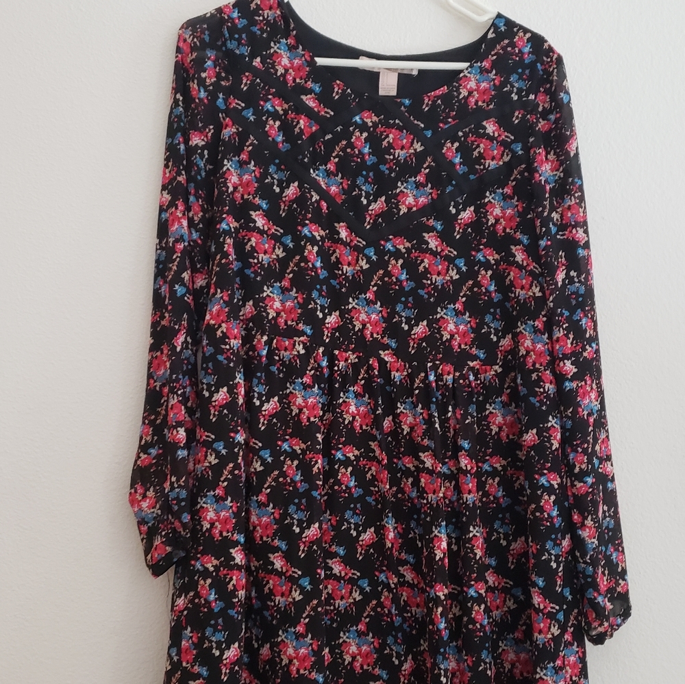 F21 Baby Doll Black Floral Long Sleeve Dress